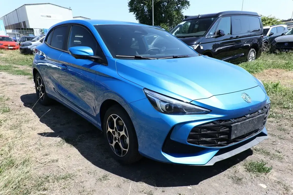 Neu MG MG3 Luxury 102 PS (75 kW) 2026 Blau Kleinwagen