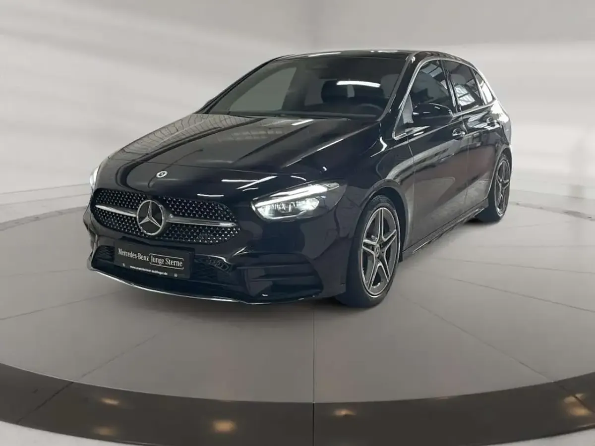 Gebraucht Mercedes B220 AMG 190 PS (139 kW) 2025 Schwarz Kleinwagen