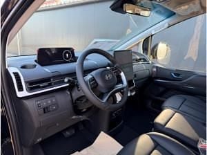 Neu Hyundai Staria Trend 160 PS (117 kW) 2026 Schwarz (abyss black / mic) Van / Kleinbus
