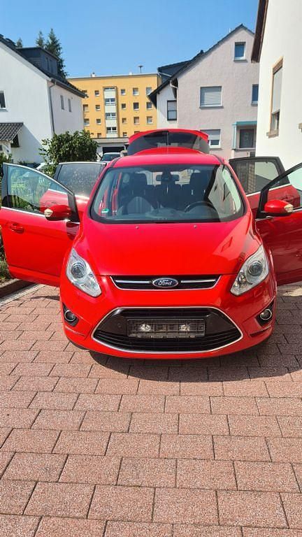 Rot Gebraucht 2011 Ford C-MAX Titanium Van / Kleinbus | 3.990 € (Guter Preis) - Bild 1/4