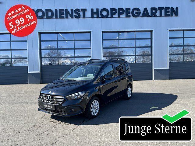 Schwarz Gebraucht 2023 Mercedes 180 Progressive Limousine | 33.880 € (Teuer) - Bild 1/4