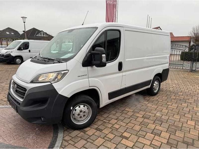 Gebraucht Fiat Ducato 131 PS (96 kW) 2018 Weiß Van