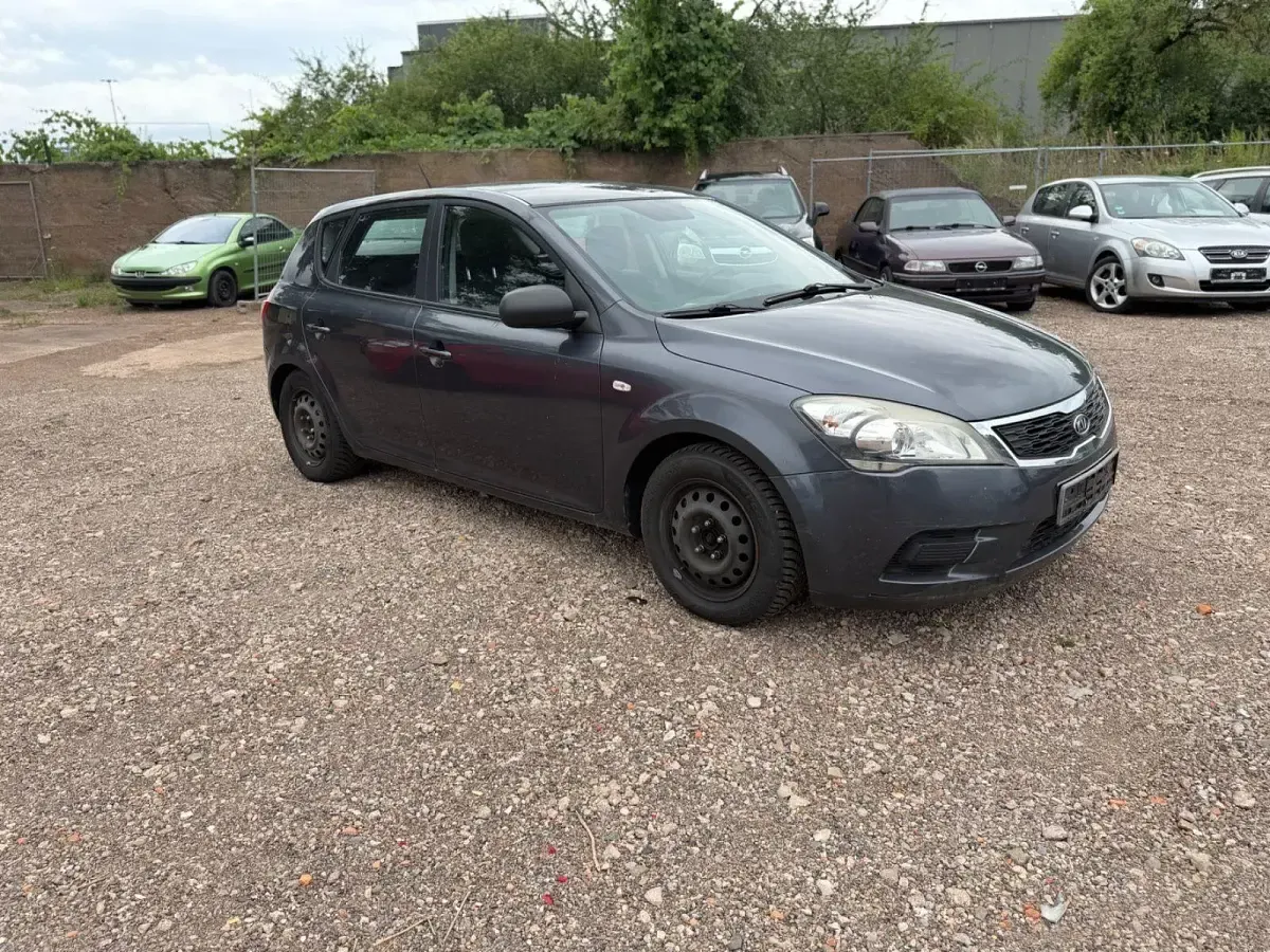 Gebraucht Kia Ceed Sportswagon 90 PS (66 kW) 2011 Kombi