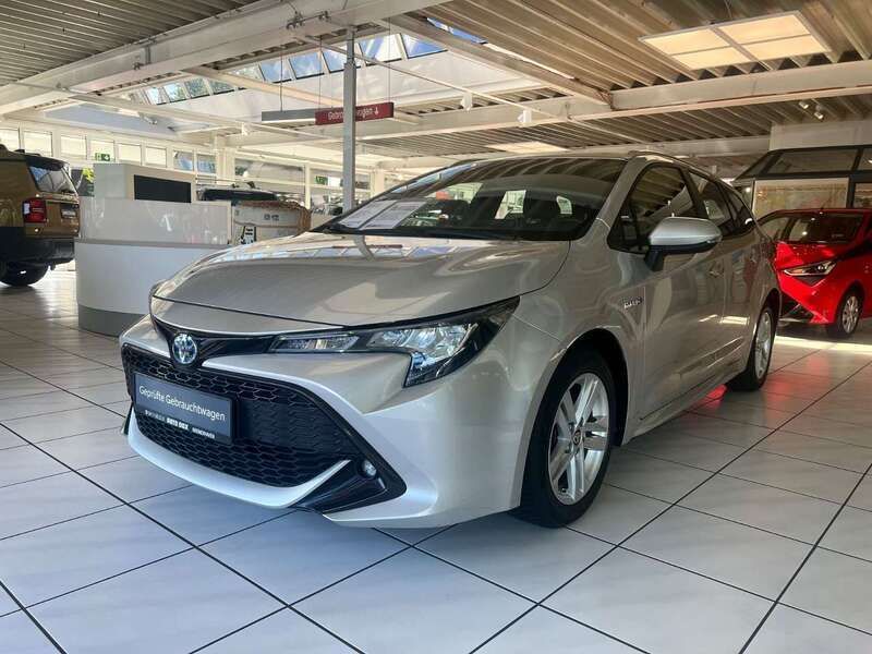 Silber Gebraucht 2021 Toyota Corolla Business Edition Limousine | 21.900 € (Fairer Preis) - Bild 1/4