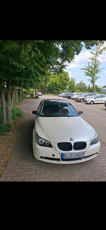 Gebraucht BMW 530 231 PS (169 kW) 2004 Grau Limousine