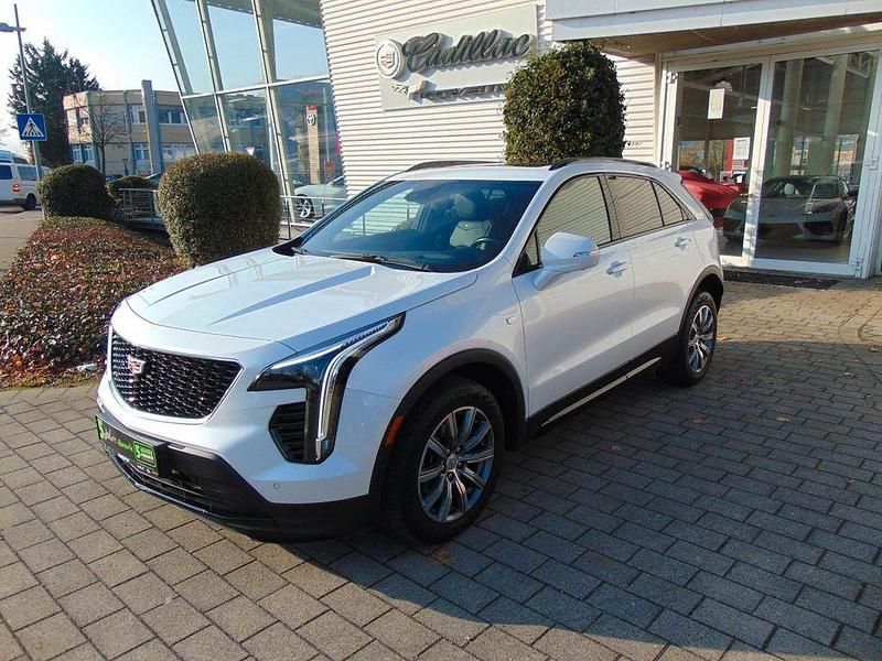 Gebraucht Cadillac XT4 230 PS (169 kW) 2023 Weiß SUV