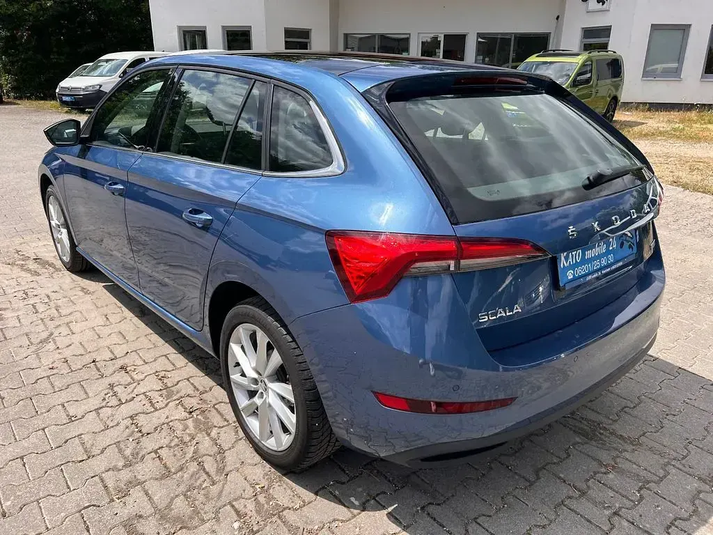 Gebraucht Skoda Scala Style 90 PS (66 kW) 2021 Blau Kleinwagen