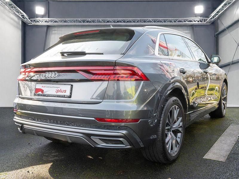 Gebraucht Audi Q8 S-Line 340 PS (250 kW) 2023 Daytonagrau perleffekt SUV