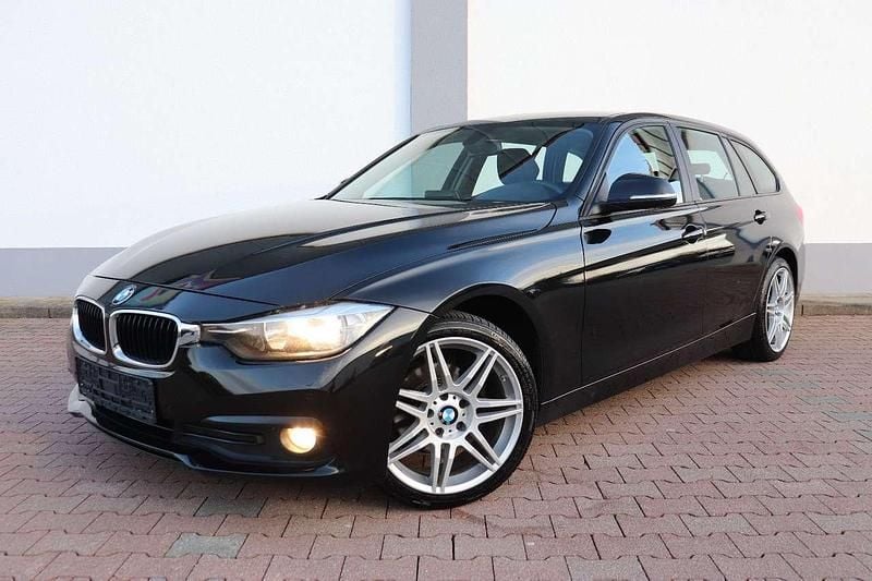 Gebraucht BMW 318 150 PS (110 kW) 2016 Bmwschwarz ii Kombi