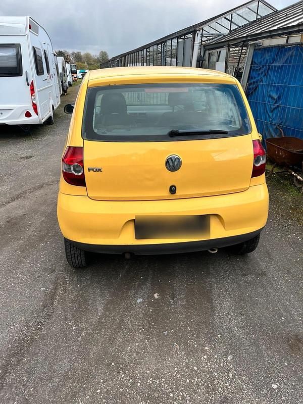 Usata VW Fox 55 CV (40 kW) 2006 Giallo Utilitaria