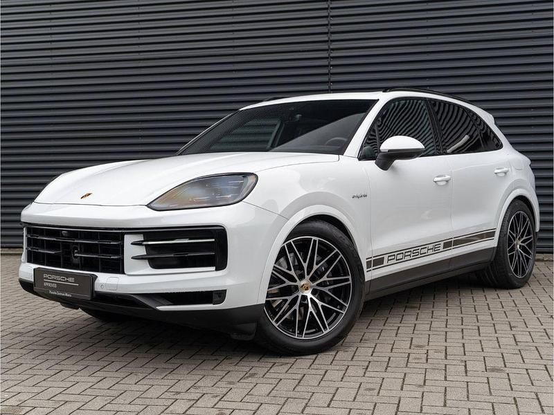 Gebraucht Porsche Cayenne 470 PS (345 kW) 2024 Weiss SUV