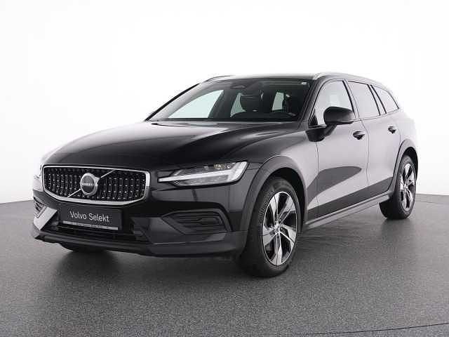 Gebraucht Volvo V60 CC 145 PS (106 kW) 2024 Kombi