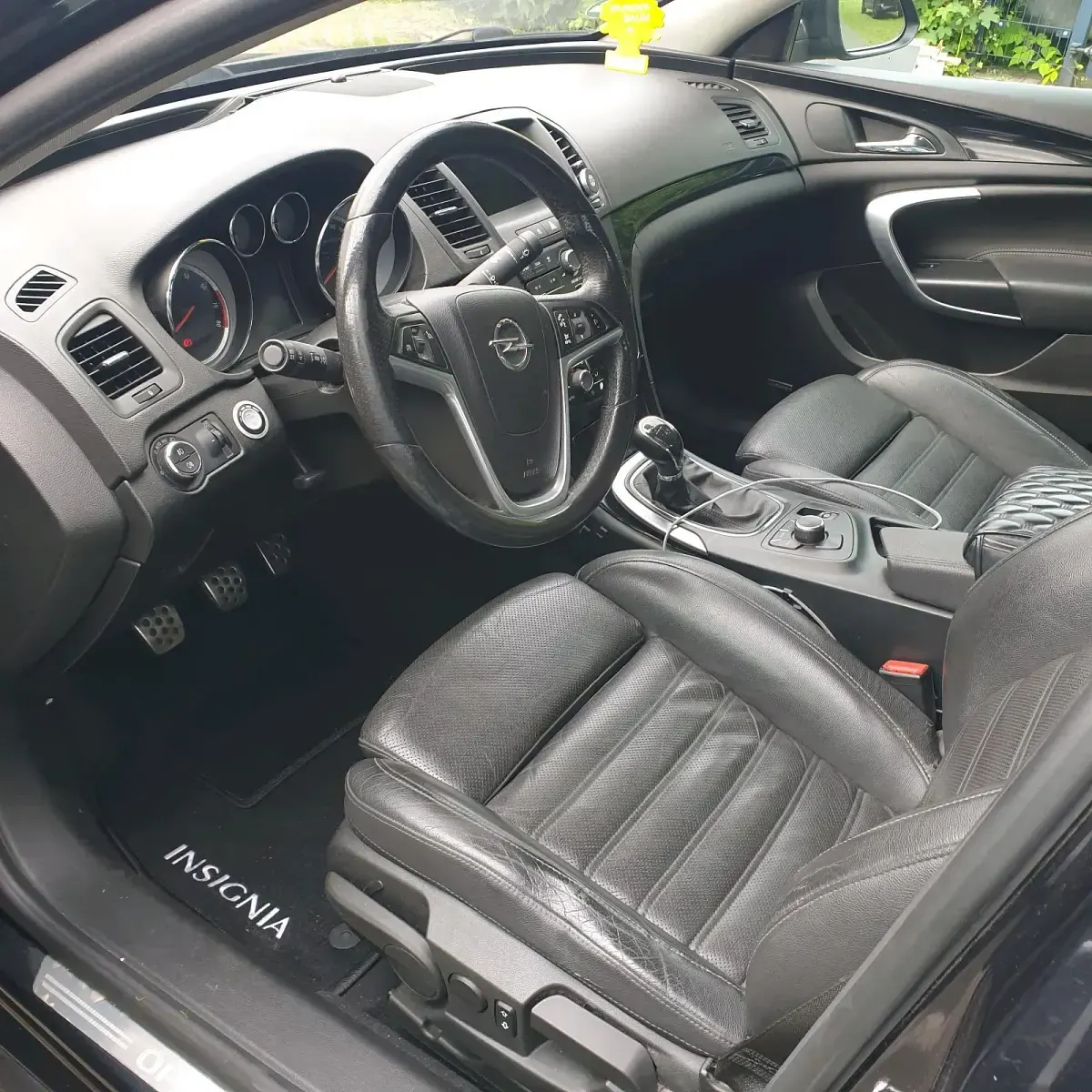 Gebraucht Opel Insignia 220 PS (161 kW) 2011 Schwarz Limousine