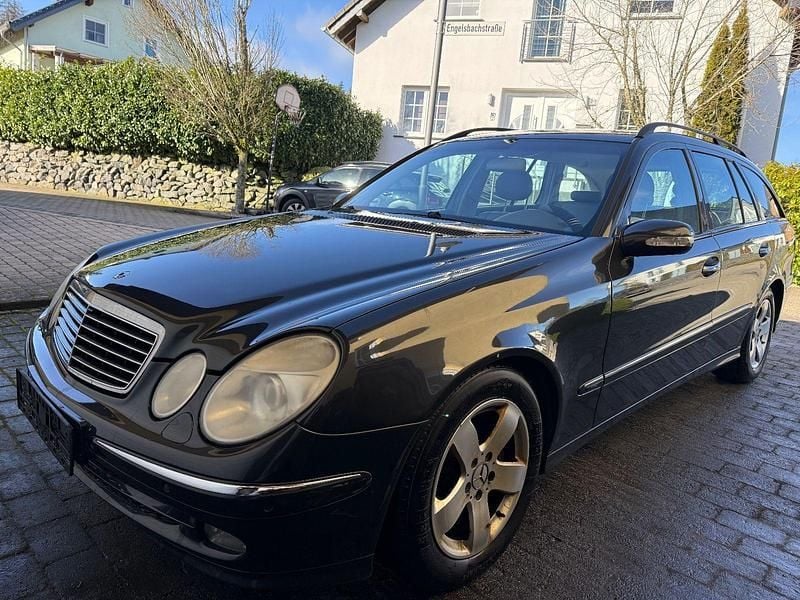 Gebraucht Mercedes E320 Avantgarde 204 PS (150 kW) 2004 Grau Kombi