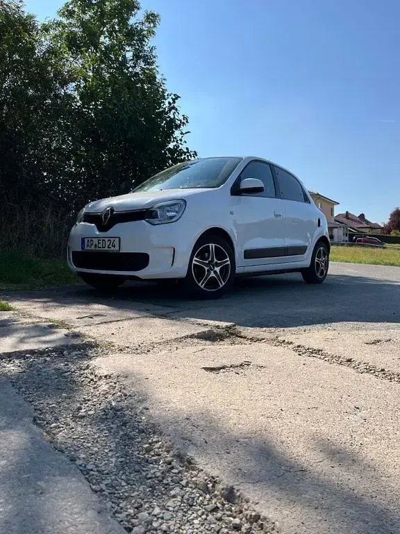 Gebraucht Renault Twingo SE 65 PS (47 kW) 2021 Weiß Kleinwagen