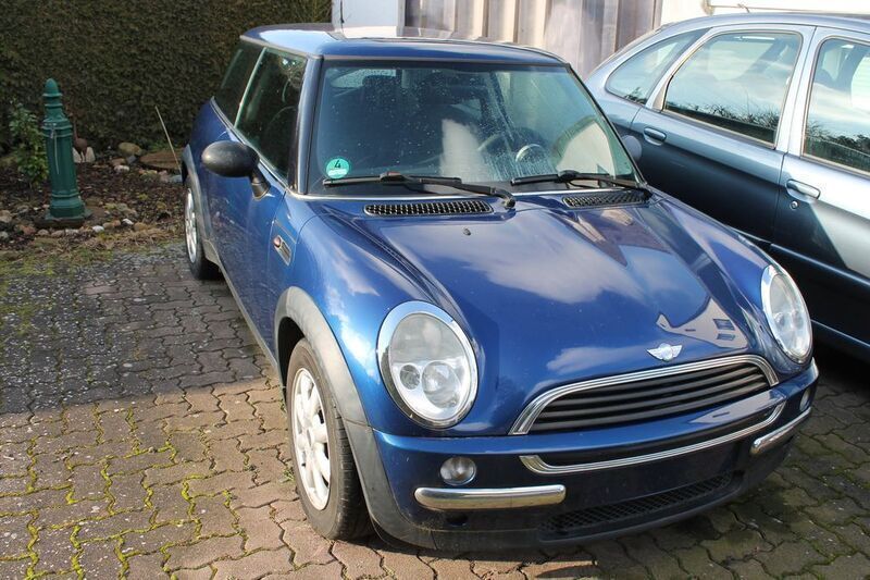 Blau Gebraucht 2003 Mini ONE Kleinwagen | 890 € (Guter Preis) - Bild 1/4