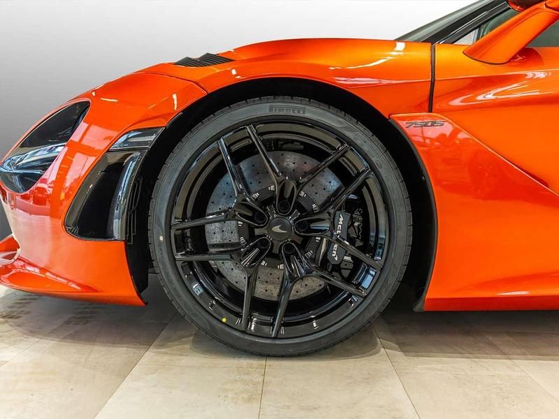 Gebraucht McLaren 750S 751 PS (552 kW) 2025 Volcano orange Cabrio