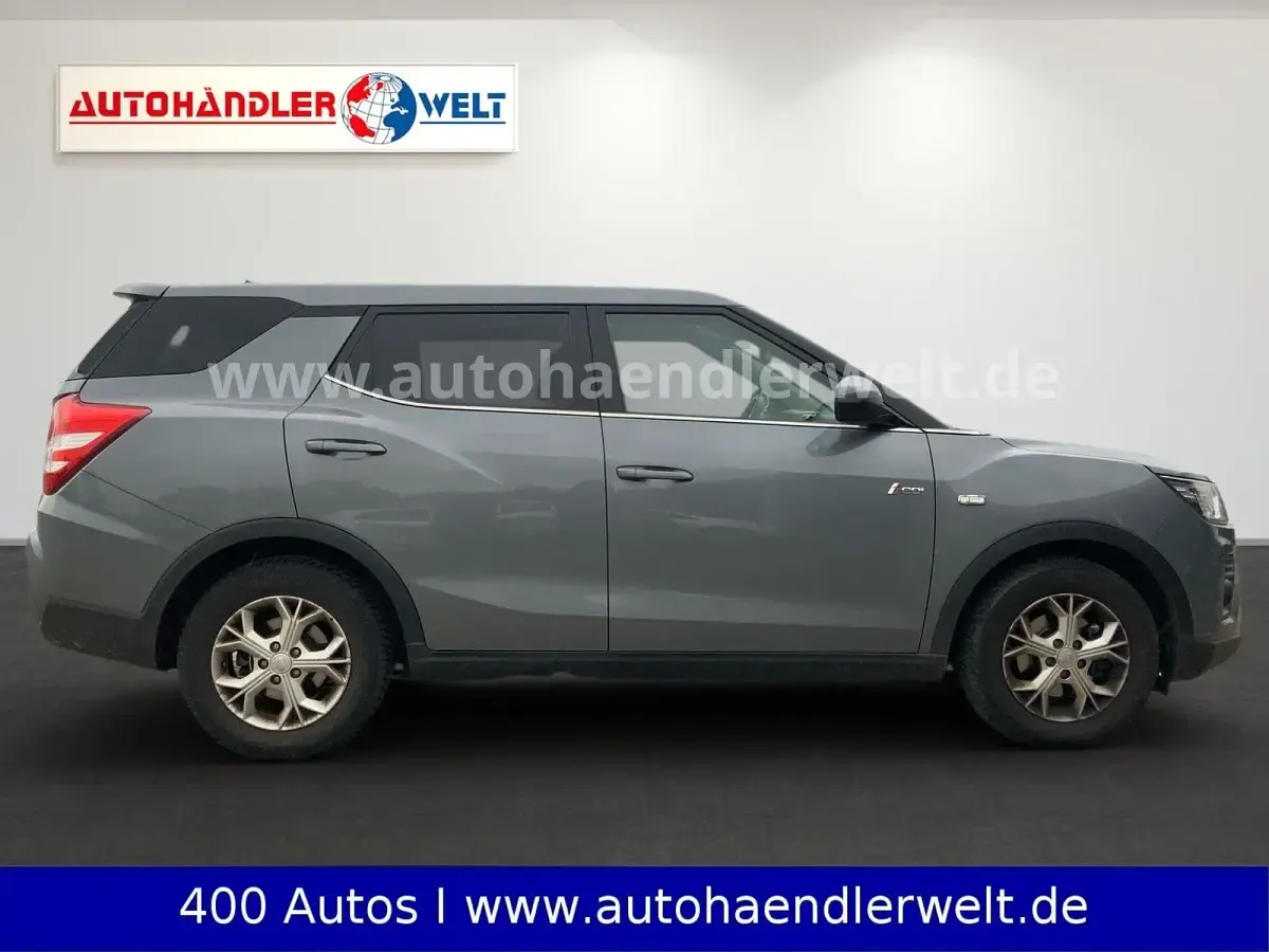 Gebraucht SsangYong Tivoli 163 PS (119 kW) 2023 Grau SUV
