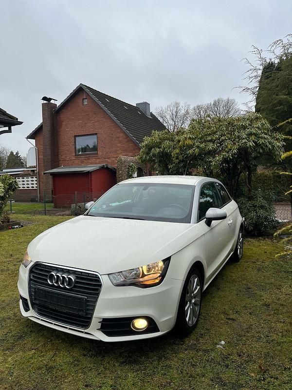 Gebraucht Audi A1 Ambition 86 PS (63 kW) 2012 Weiß Kleinwagen