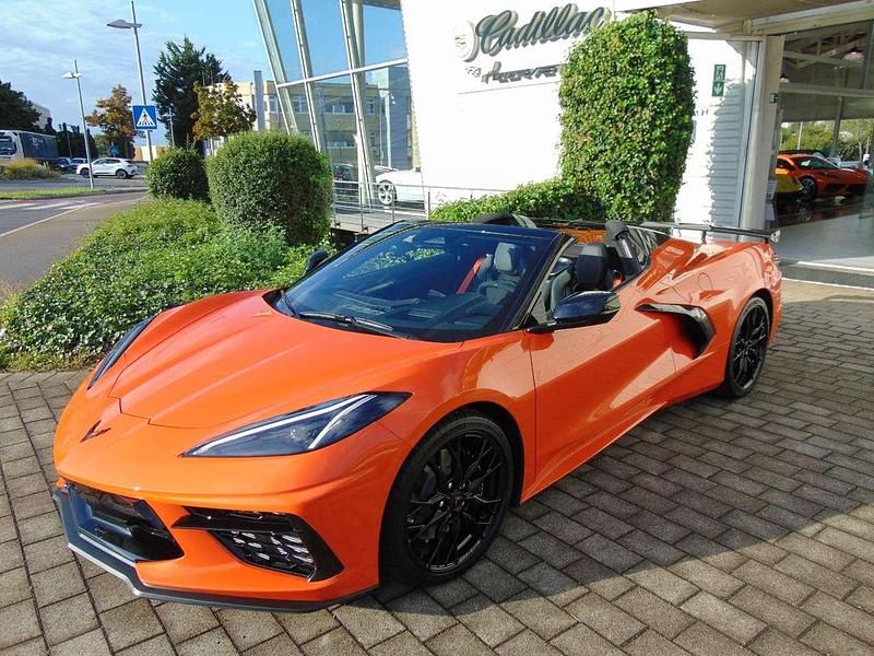 Neu Corvette C8 481 PS (353 kW) 2025 Sebring orange Cabrio