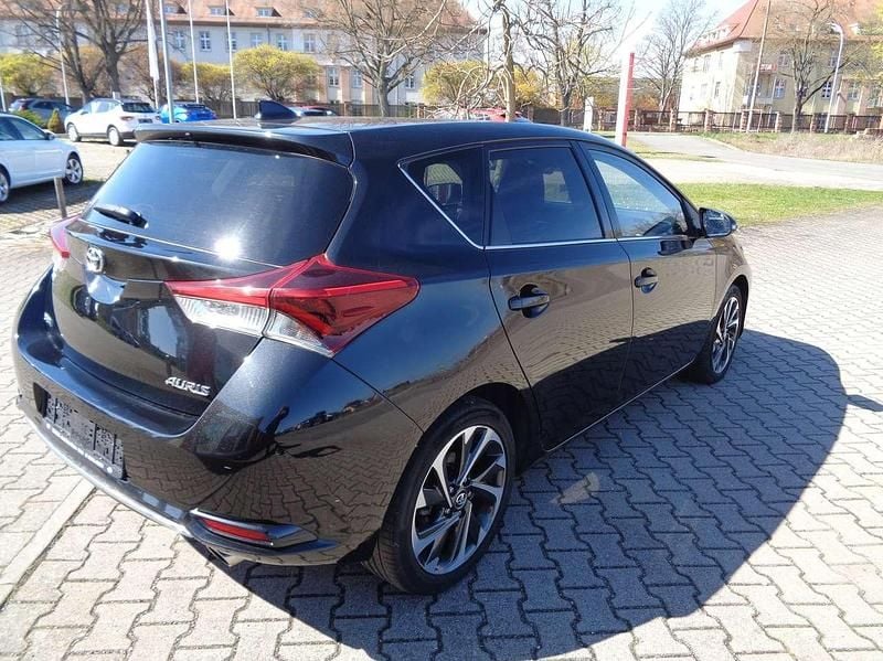 Gebraucht Toyota Auris Design 116 PS (85 kW) 2016 Black mica / ink Limousine
