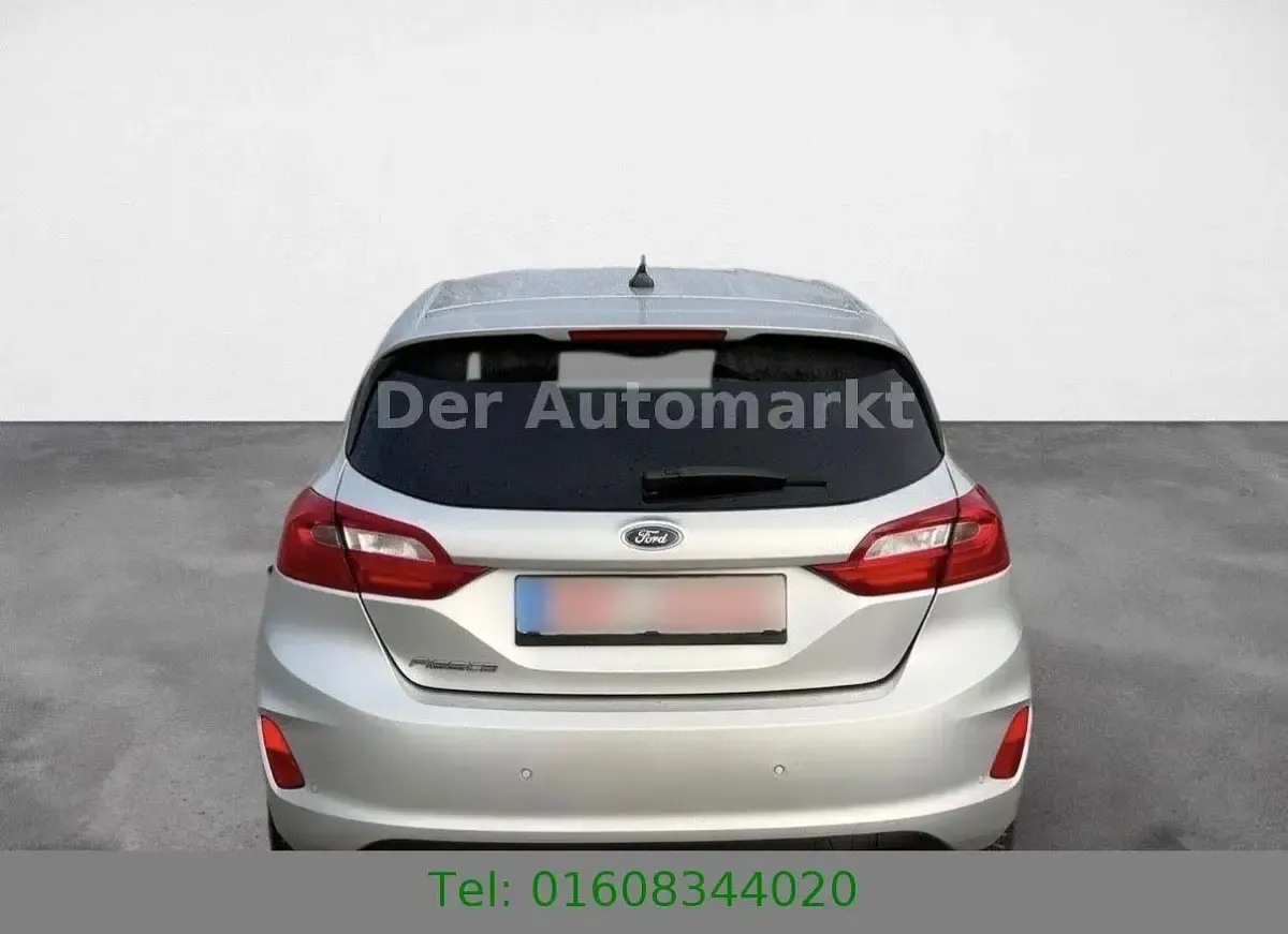 Używany Ford Fiesta 101 KM (74 kW) 2020 Srebrny Hatchback