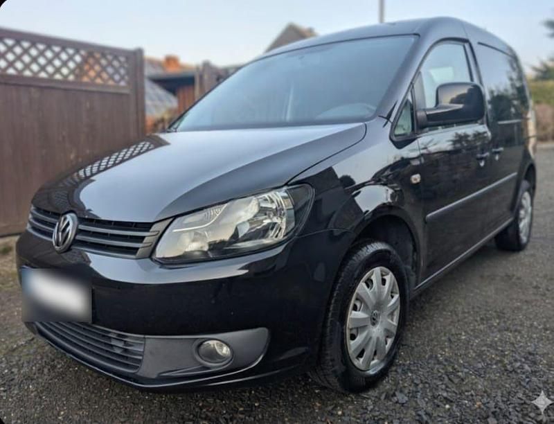 Gebraucht VW Caddy 102 PS (75 kW) 2011 Schwarz Van / Kleinbus