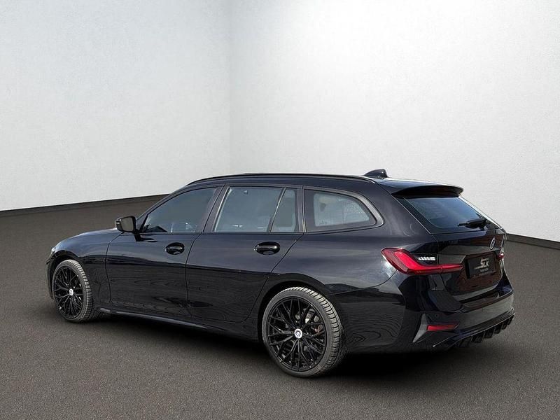Gebraucht BMW 318 Advantage 150 PS (110 kW) 2022 Schwarz Limousine