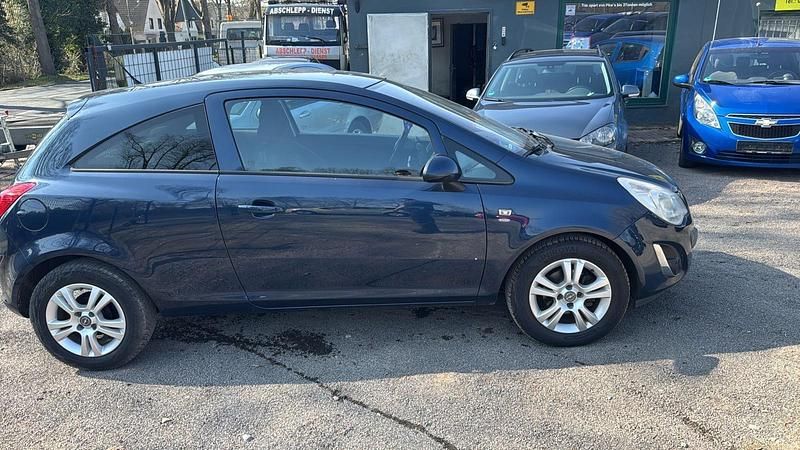 Gebraucht Opel Corsa Satellite 69 PS (50 kW) 2011 Blau Kleinwagen