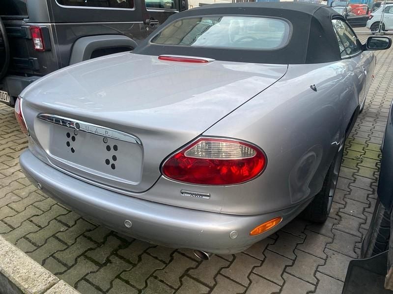 Gebraucht Jaguar XK8 270 PS (198 kW) 2001 Silber Cabrio