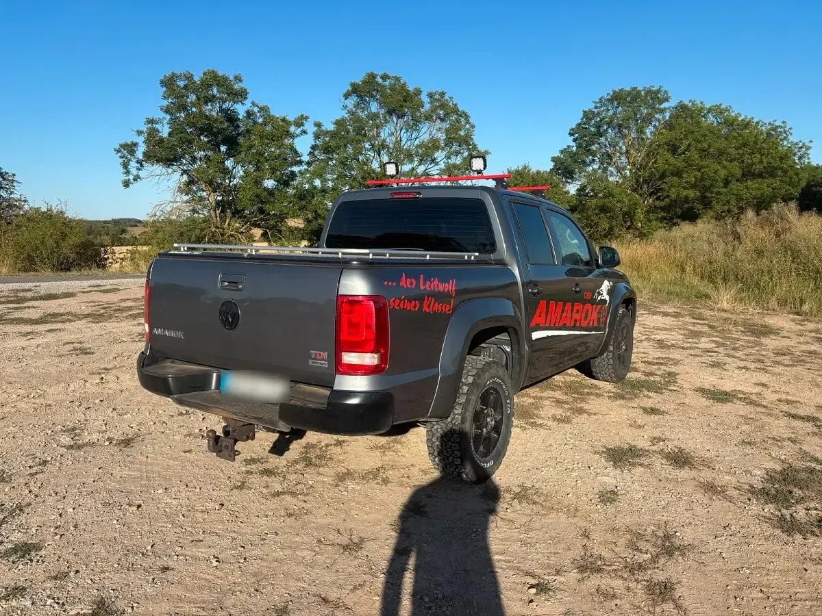 Gebraucht VW Amarok 163 PS (119 kW) 2011 Grau Pickup