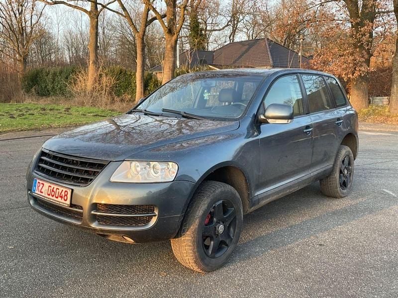 Gebraucht VW Touareg R 174 PS (127 kW) 2006 Grau SUV