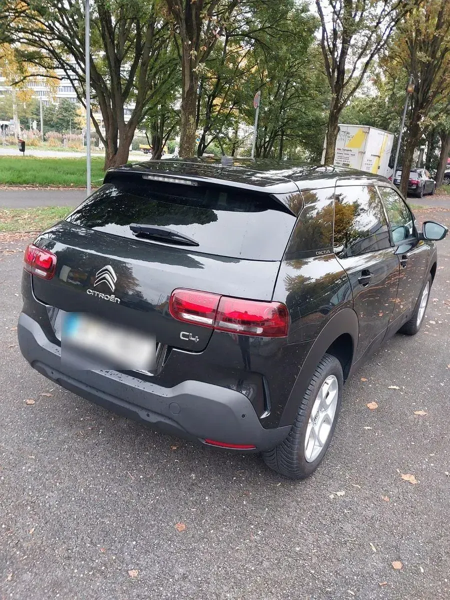 Gebraucht Citroën C4 Shine 120 PS (88 kW) 2018 Schwarz Limousine