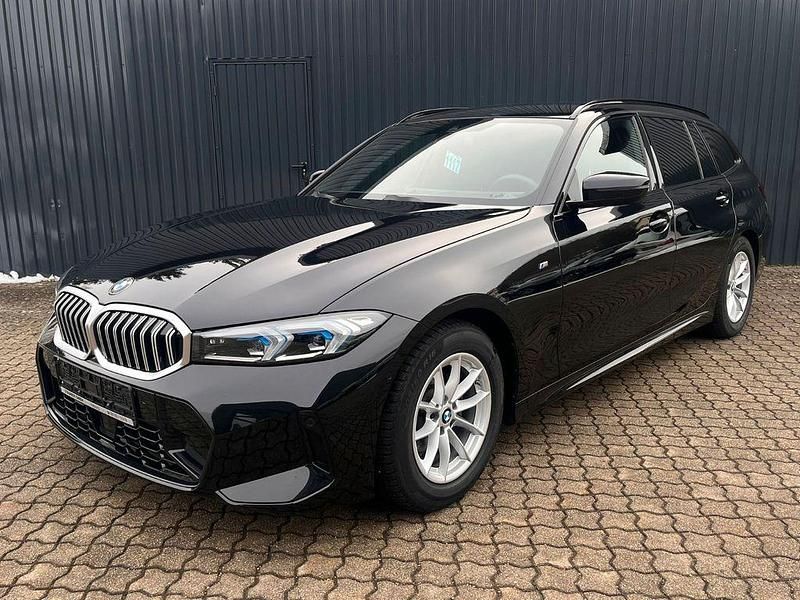 Gebraucht BMW 318 M Sport 156 PS (114 kW) 2024 Schwarz Kombi