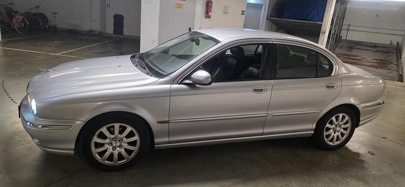 Occasion Jaguar X-type 199 PK (146 kW) 2001 Grijs Sedan