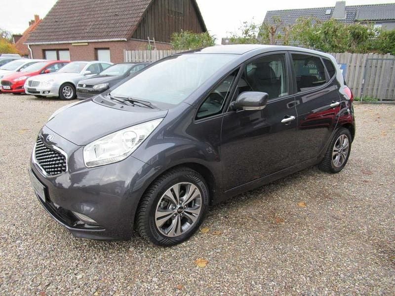 Grau Gebraucht 2017 Kia Venga DREAM-TEAM Edition Kleinwagen | 12.950 € (Fairer Preis) - Bild 1/4