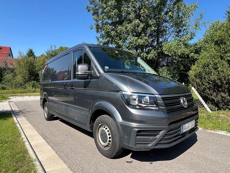 Grau Gebraucht 2017 VW Crafter Van | 24.990 € (Fairer Preis) - Bild 1/4