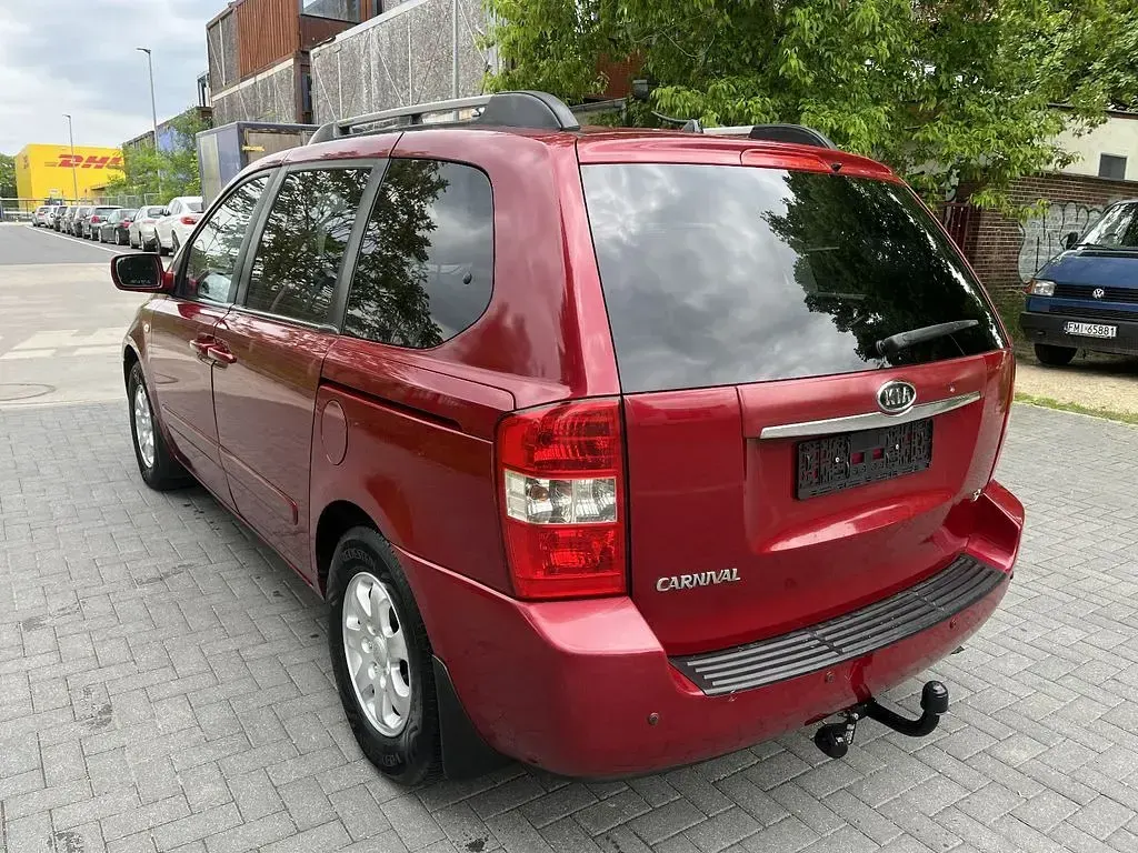 Gebraucht Kia Carnival EX 185 PS (136 kW) 2007 Rot Van / Kleinbus