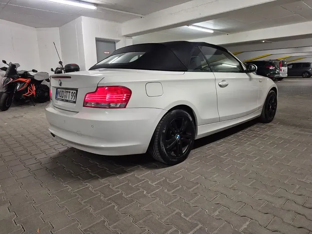 Gebraucht BMW 118 Cabriolet Performance 143 PS (105 kW) 2009 Weiß Cabrio