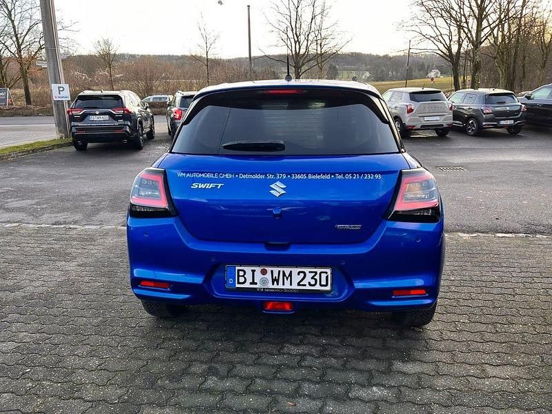 Gebraucht Suzuki Swift Comfort+ 83 PS (61 kW) 2025 Blau Limousine