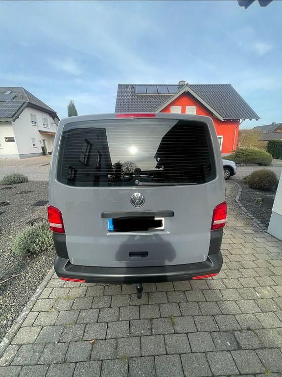 Gebraucht VW T5 140 PS (102 kW) 2014 Grau Van