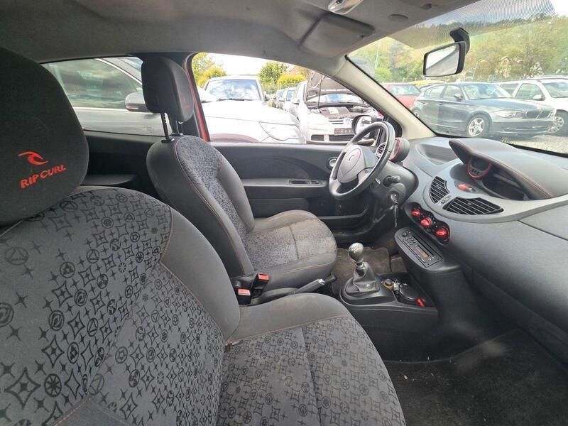 Gebraucht Renault Twingo 75 PS (55 kW) 2010 Rot Kleinwagen