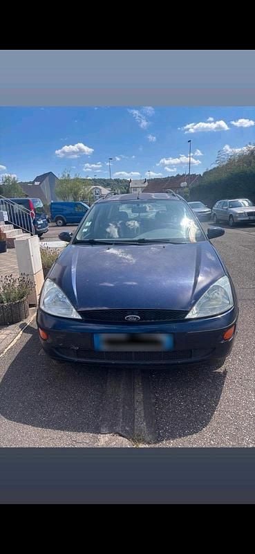 Gebraucht Ford Focus 90 PS (66 kW) 2002 Blau Kombi