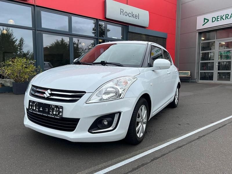 Weiß Gebraucht 2016 Suzuki Swift X-TRA Kleinwagen | 8.290 € (Fairer Preis) - Bild 1/4