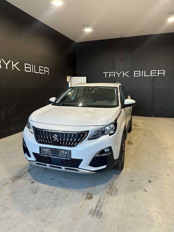 Weiß Gebraucht 2019 Peugeot 3008 Allure SUV | 12.700 € (Superpreis) - Bild 1/4