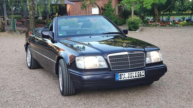 Gebraucht Mercedes E220 Edition 150 PS (110 kW) 1997 Cabrio