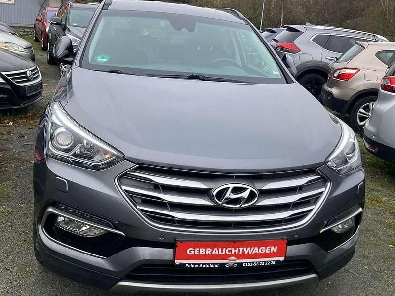 Grau Gebraucht 2016 Hyundai Santa Fe Style SUV | 8.900 € (Superpreis) - Bild 1/4