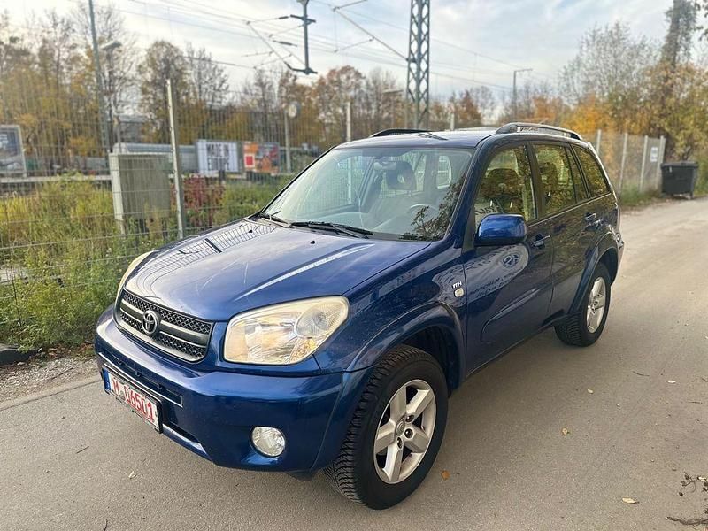 Blau Gebraucht 2005 Toyota RAV4 Sol SUV | 3.950 € (Superpreis) - Bild 1/4