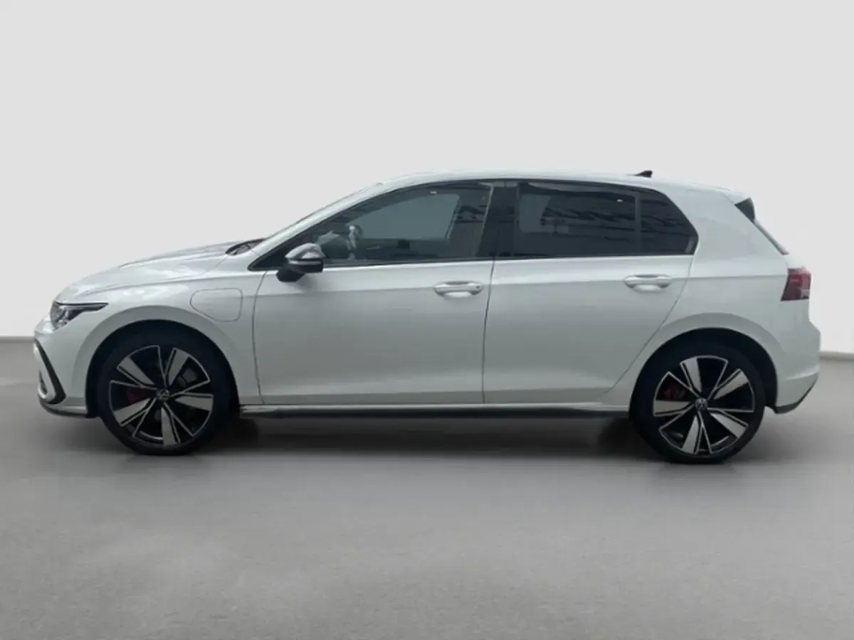 Gebraucht VW Golf VIII Style 245 PS (180 kW) 2022 Weiß Limousine