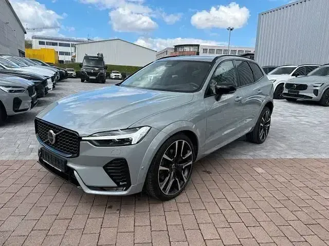 Gebraucht Volvo XC60 Ultimate 197 PS (144 kW) 2023 Grau SUV